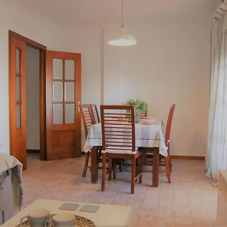 Magnifico Atico A Escasos 100 Metros De La Playa! Apartamento
